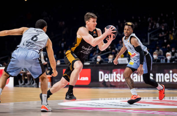 骆建佑在比 骆建佑在比