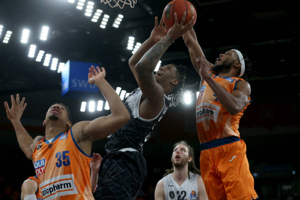 断突破纪录 断突破纪录