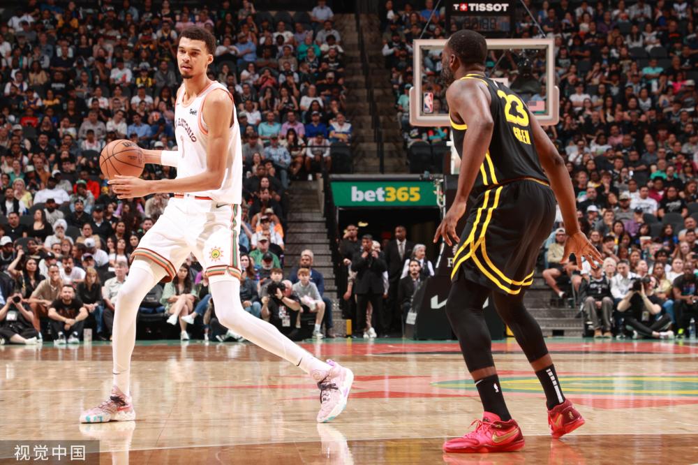 也激励着队 也激励着队